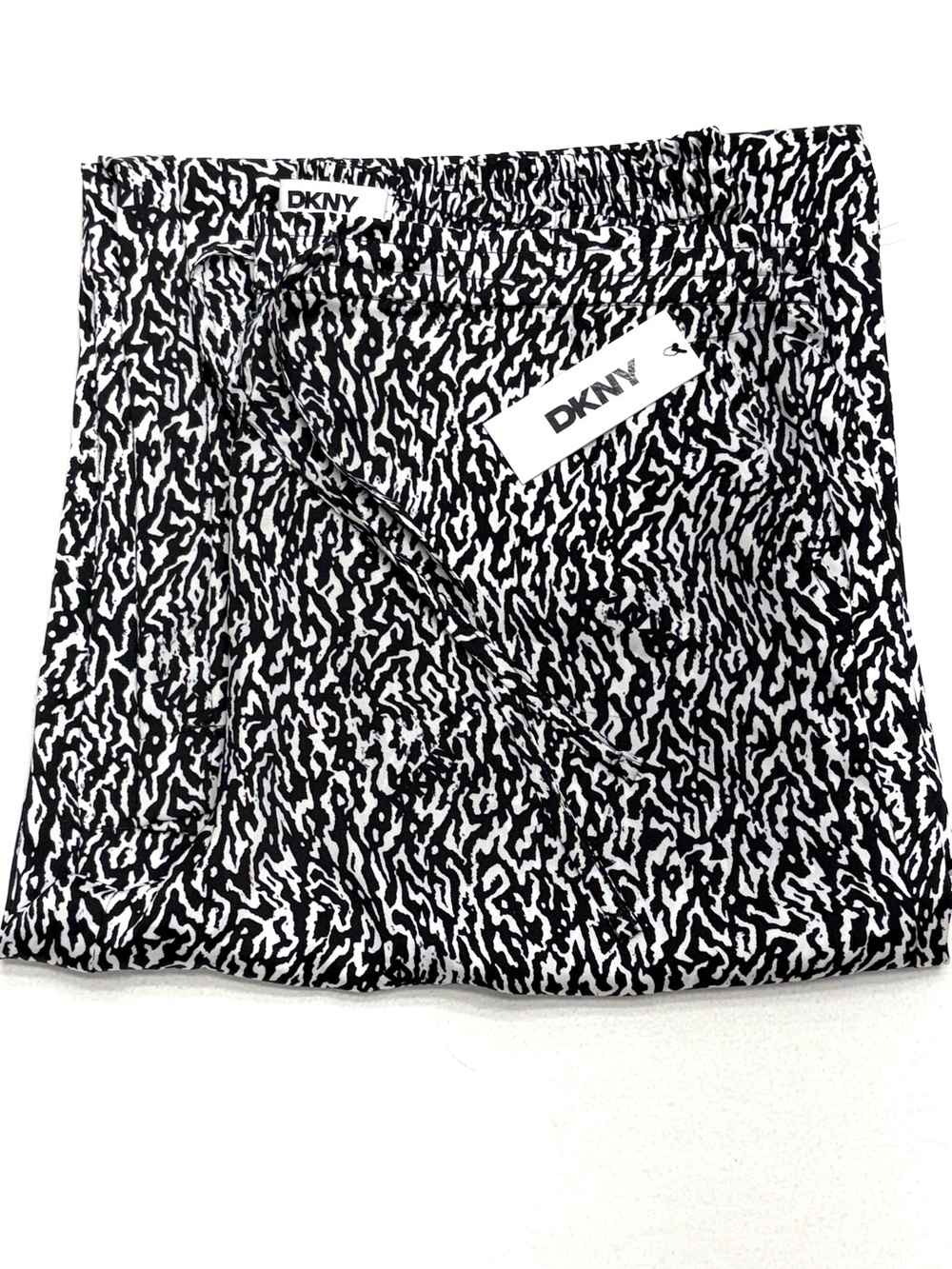 DKNY Wide Leg Pants Women’s XL Black White Ikat Print Drawstring NWT